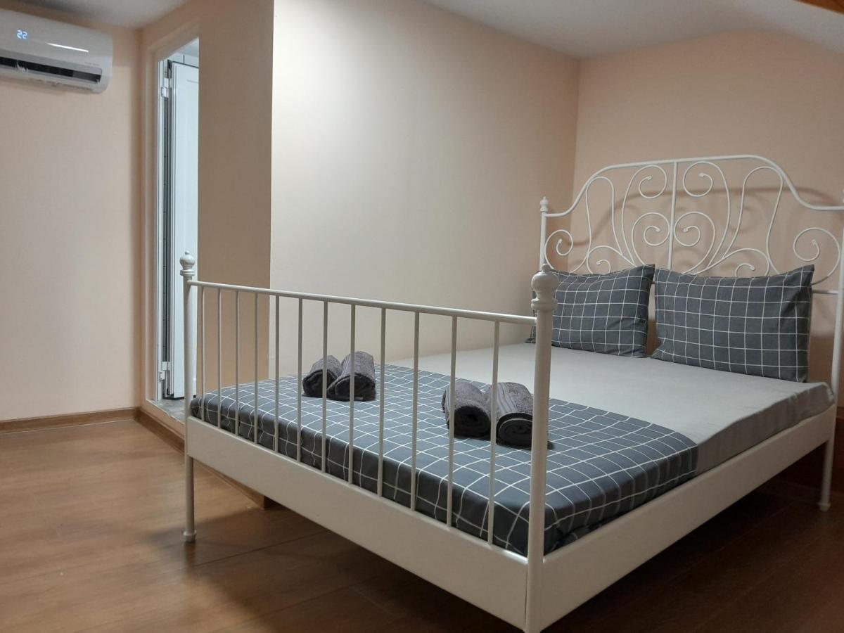 Hancho Sevenups - Kapana Plovdiv Center Luaran gambar